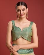 Women Banarasi Silk Saree With Blouse Piece - Image 3